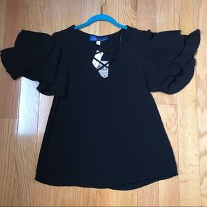 Francescas blue rain fancy black top.
